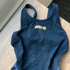 Arena carbon core size 28 open back